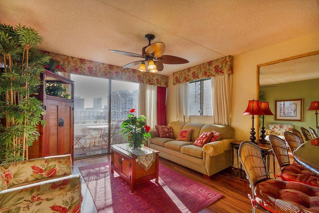 Heart Of Waikiki,1Bdrm,Free Parking, Wifi,No Resort Fees,Youtube,Netflix ! Honolulu Cameră foto